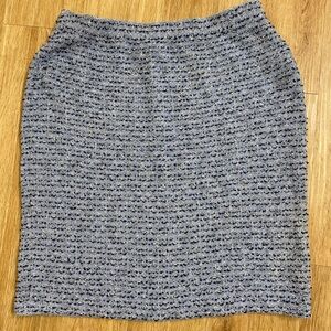St. John Elegant Blue and Gray Pencil Skirt